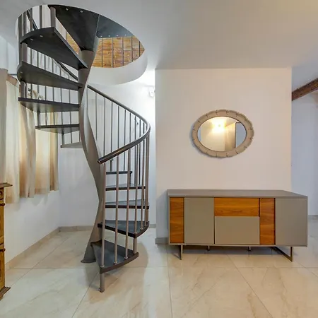 公寓 Duplex Penthouse In With Terrace Views By 360 Estates *