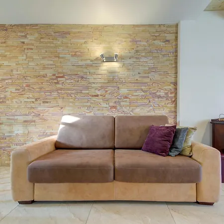 Duplex Penthouse In With Terrace Views By 360 Estates * 瓦莱塔
