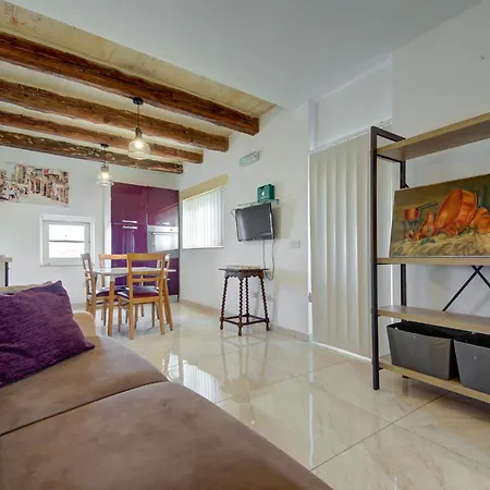 Duplex Penthouse In With Terrace Views By 360 Estates La Valletta