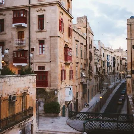 Duplex Penthouse In With Terrace Views By 360 Estates La Valletta