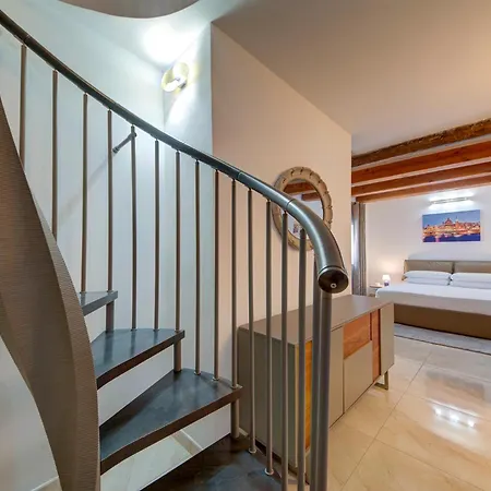 Appartamento Duplex Penthouse In With Terrace Views By 360 Estates La Valletta