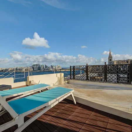 Duplex Penthouse In With Terrace Views By 360 Estates *