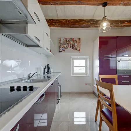 Appartamento Duplex Penthouse In With Terrace Views By 360 Estates
